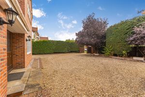 Twyford Gardens Twyford